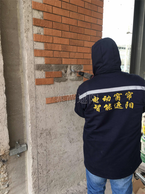 天津地铁5号线部分站点电动卷帘门安装实况
